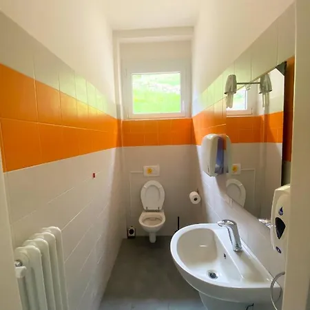 Albergue Indomita Alps *