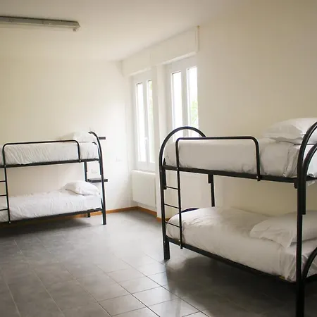 Indomita Alps Albergue